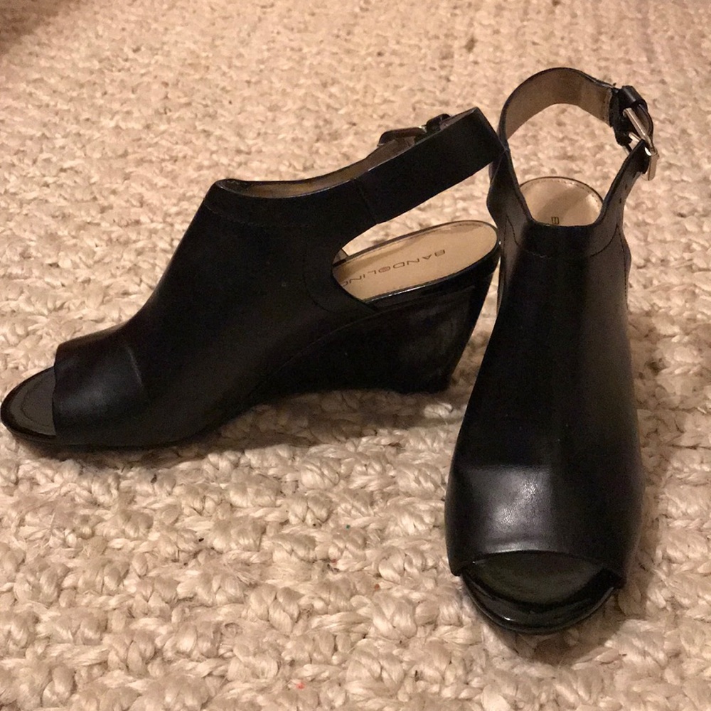 Black open toe wedges